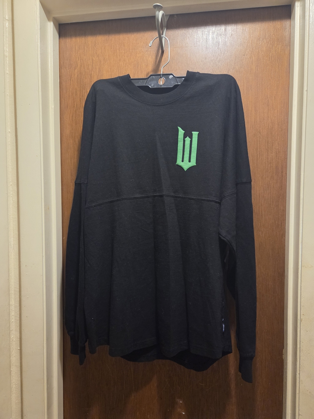 Universal Studios Wicked Spirit Jersey Defy Gravity, size XS, New